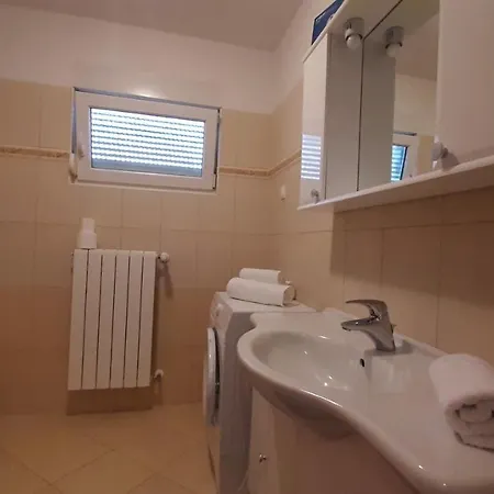 Klaudio Kampac 9a Apartment *